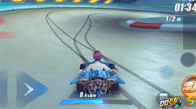 <strong>qq飞车手游快速出弯怎么操作_qq飞车手游快速出弯一览</strong>